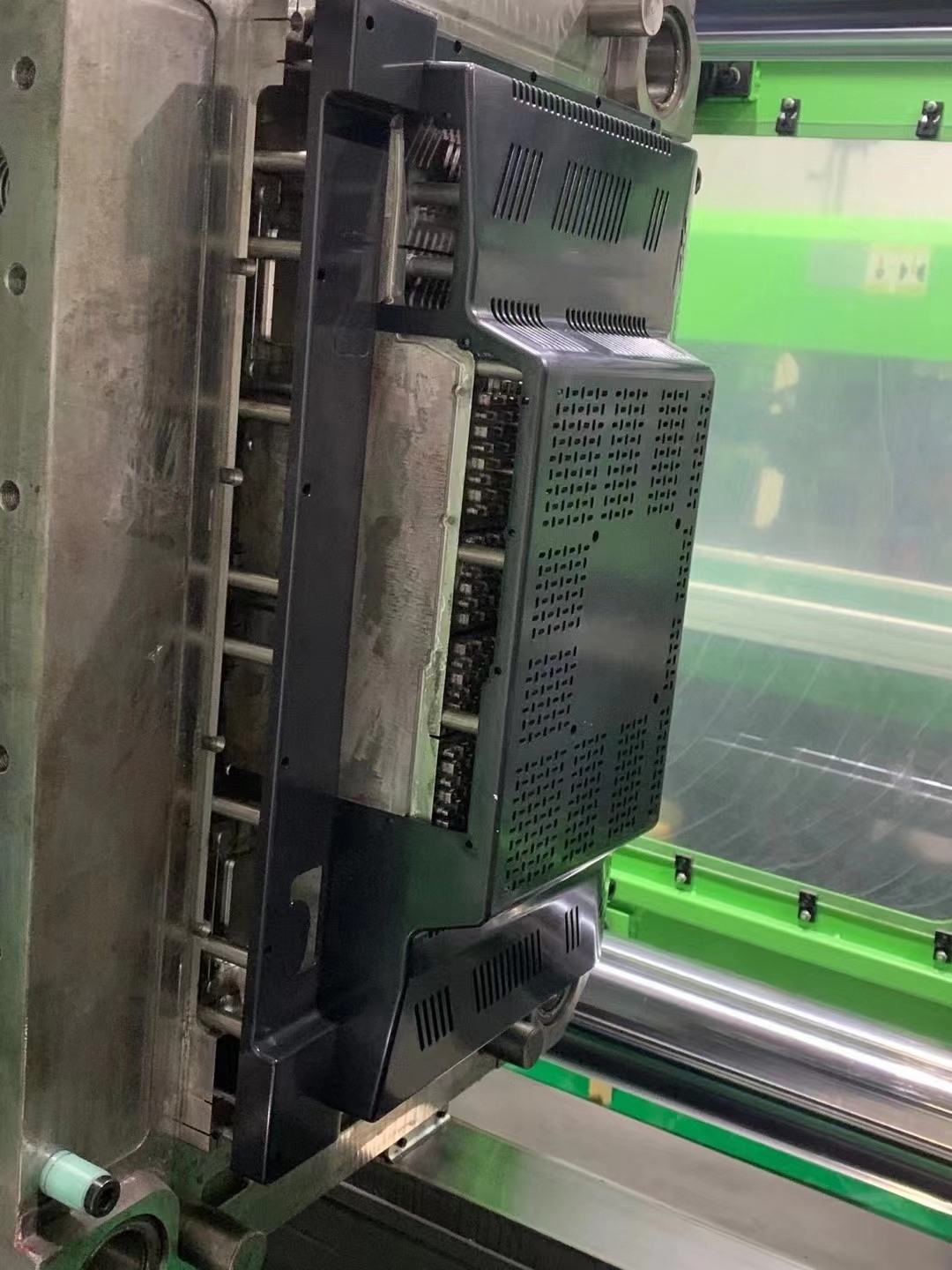 精密模具